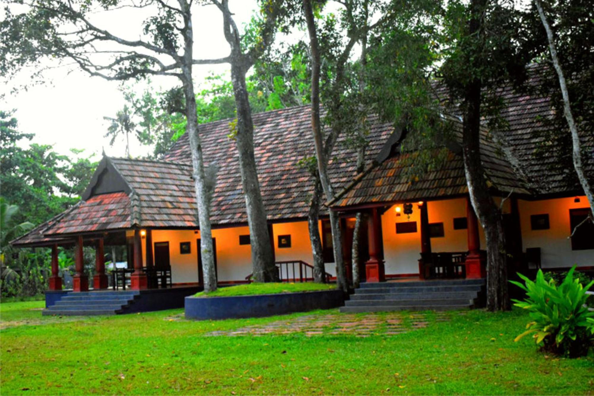 Marari Beach Palace Mararikulam Exterior foto