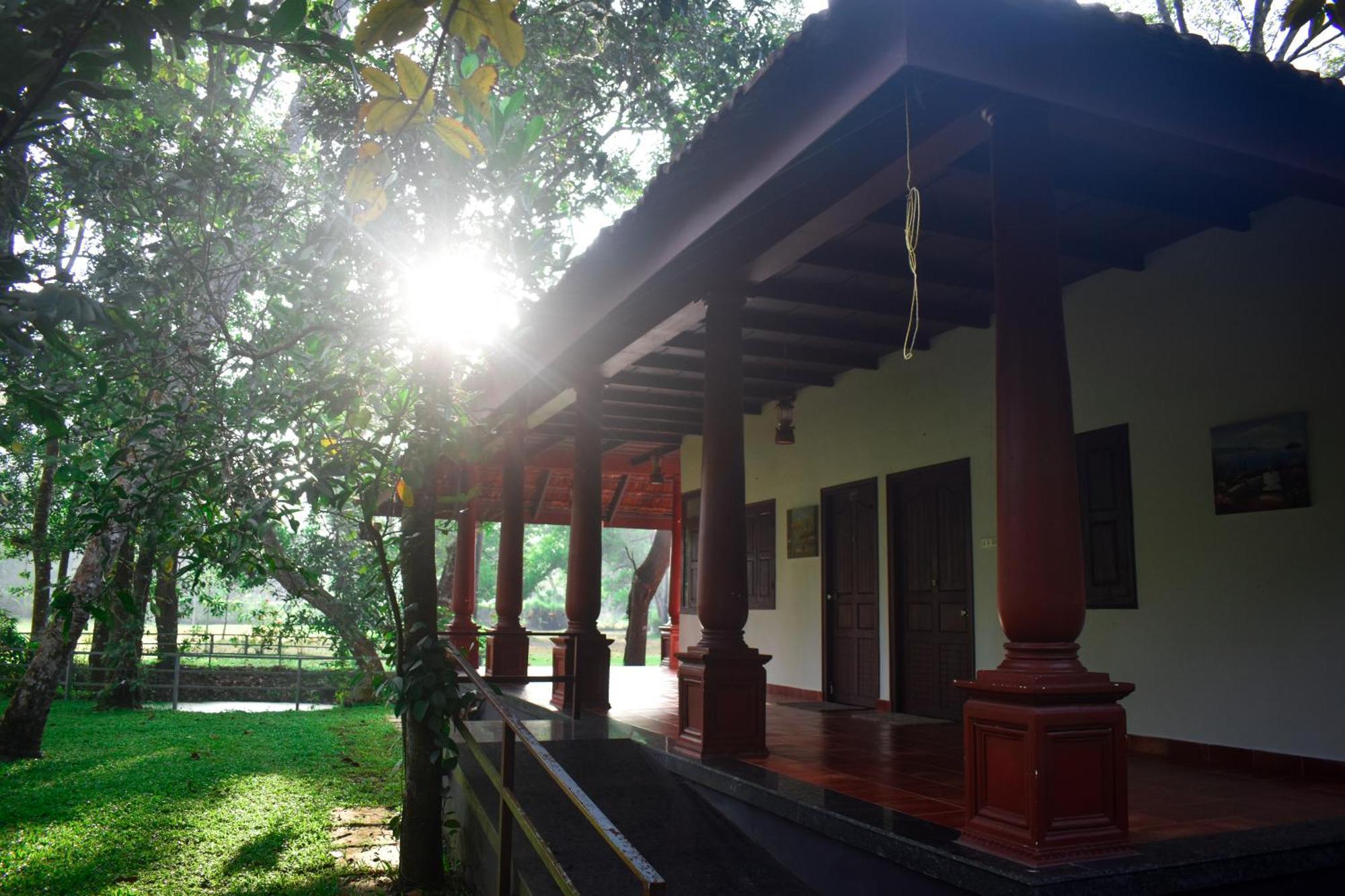 Marari Beach Palace Mararikulam Exterior foto